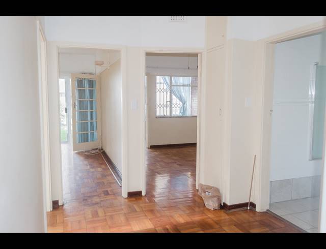 2 BEDROOM APARTMENT FOR SALE IN SCOTTBURGH CENTRAL